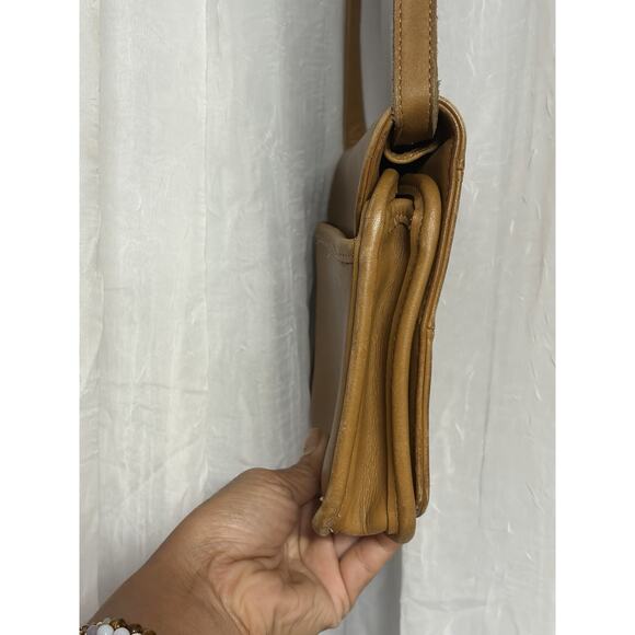 VTG Coach Tribeca Toffee/Tan Leather shoulder bag 9091 Made in USA Crossbody - Picture 15 of 16